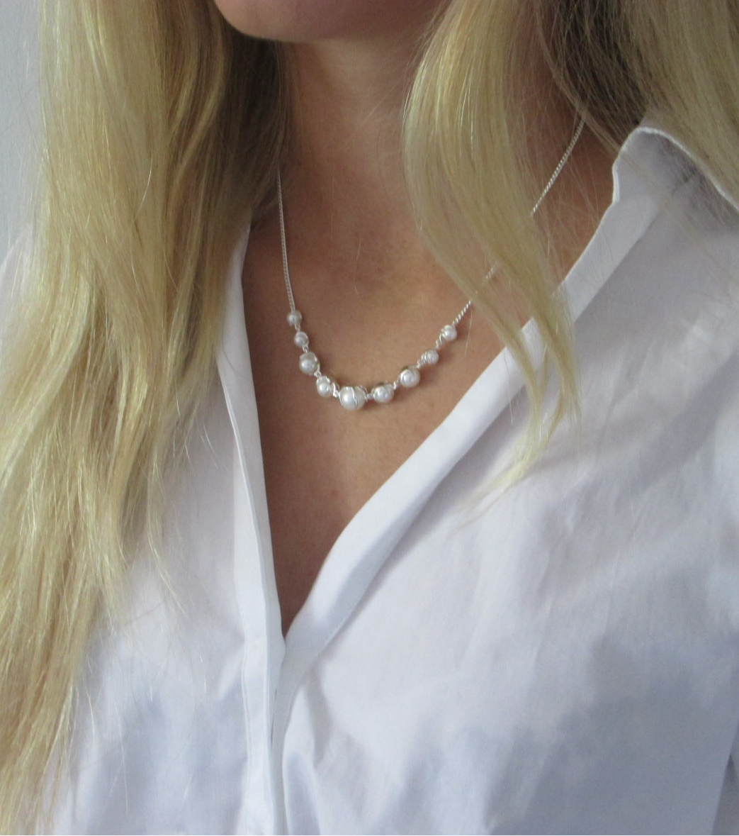 Claw Pearl Necklace