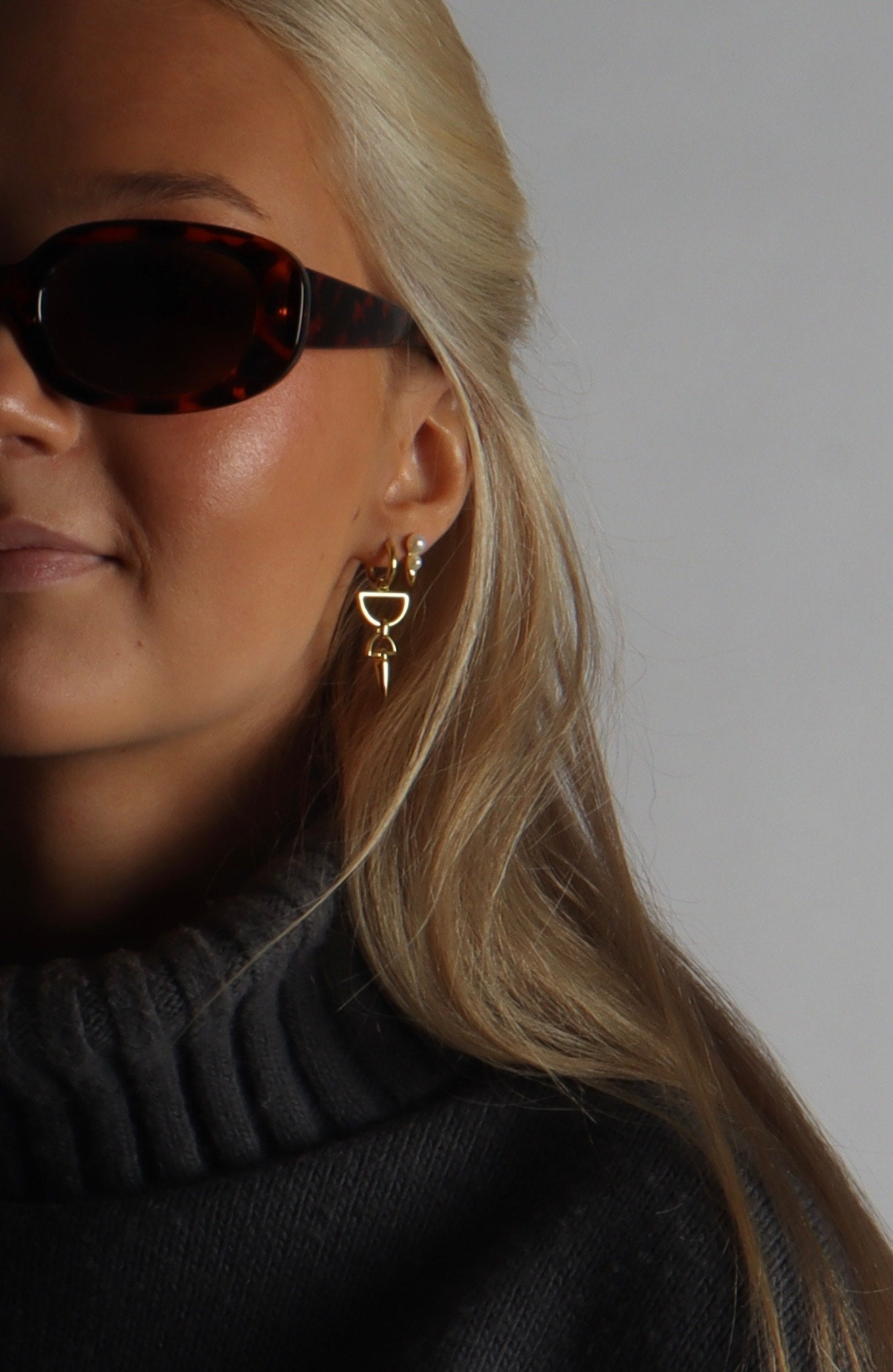 Hourglass Earring