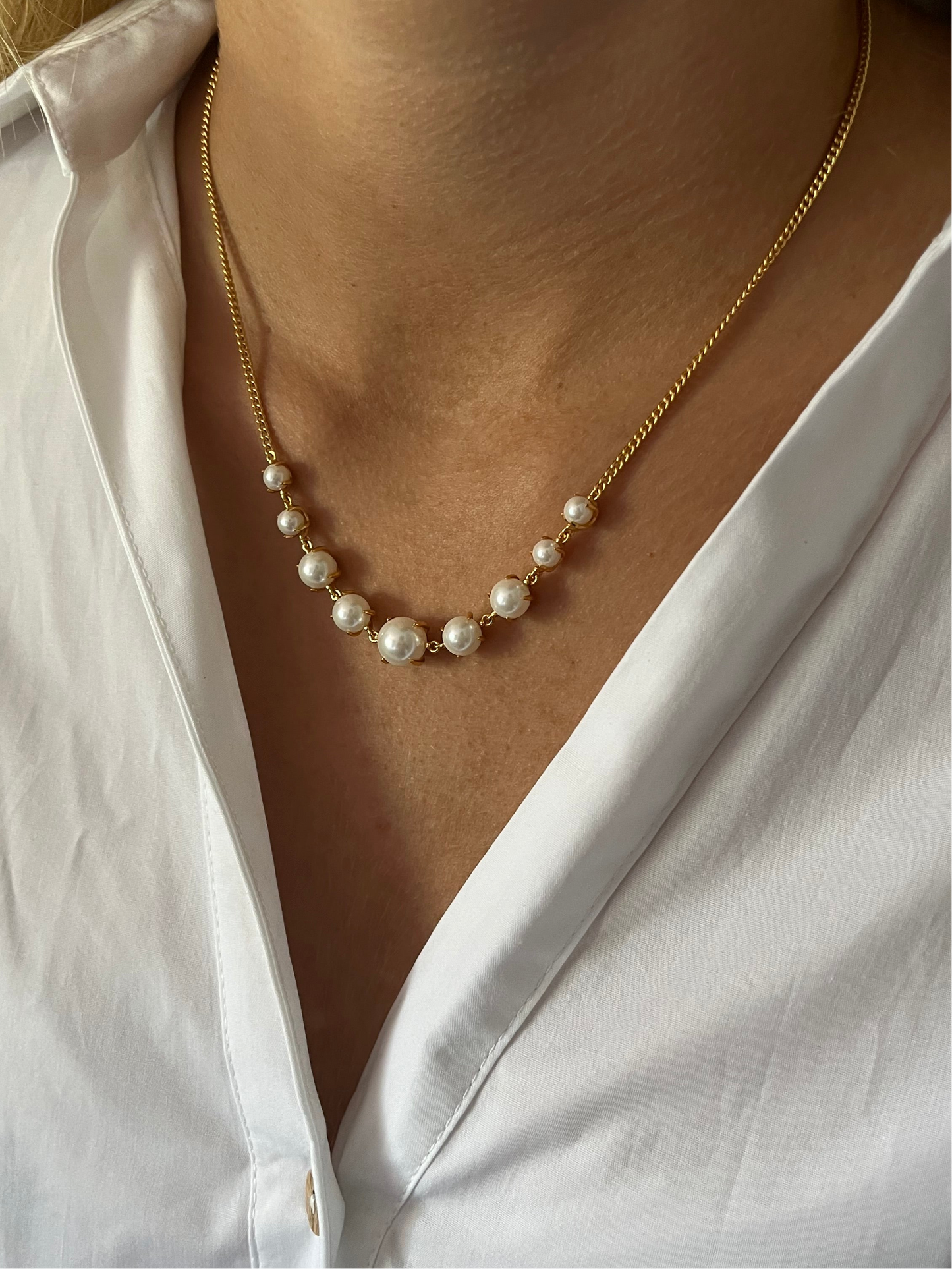 Claw Pearl Necklace